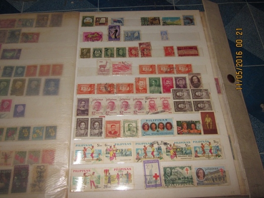 อัลบั้มแสตมป์ต่างประเทศยกเล่มครับ