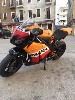 CBR600RR CBR600RR