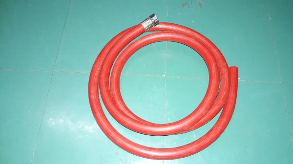 ขายสายฉีดน้ำแบบทนแรงดันยาว2เมตร มีที่ต่อก็อกน้ำ