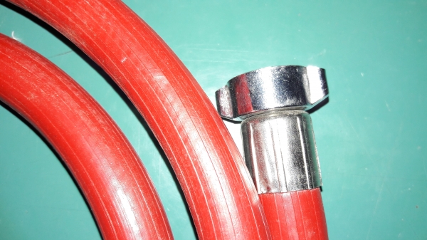 ขายสายฉีดน้ำแบบทนแรงดันยาว2เมตร มีที่ต่อก็อกน้ำ