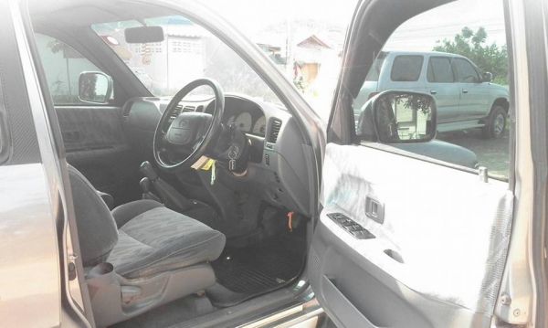 !!!!! รถบ้านแท้ 100\% TOYOTA SPORT RIDER 3.0 CC 4 WD ปี 42 เกียรธรรมดา เดิมๆ บางๆ