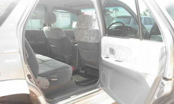 !!!!! รถบ้านแท้ 100\% TOYOTA SPORT RIDER 3.0 CC 4 WD ปี 42 เกียรธรรมดา เดิมๆ บางๆ