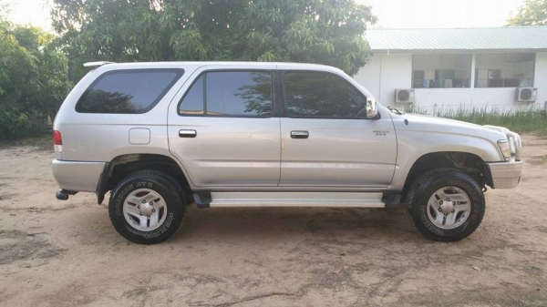 รถบ้านแท้ 100\% TOYOTA SPORT RIDER 3.0 ปี 43 เกียรธรรมดา พวงมาลัยเพาเวอร์ กระจกไฟฟ้า