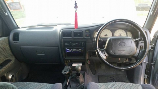 รถบ้านแท้ 100\% TOYOTA SPORT RIDER 3.0 ปี 43 เกียรธรรมดา พวงมาลัยเพาเวอร์ กระจกไฟฟ้า