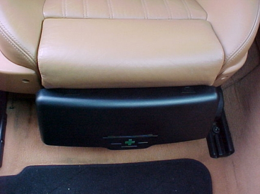 กล่องFirst Aid Kit BMW E46 Series 3 Made in Germany