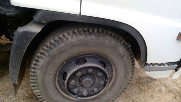 รถฮีโน่ 6 ล้อดั้ม FG8J 220 แรงม้า. ปี 55.  ( รถวิ่ง 73,xxx กม. )    สนใจติดต่อ  081 - 6079515