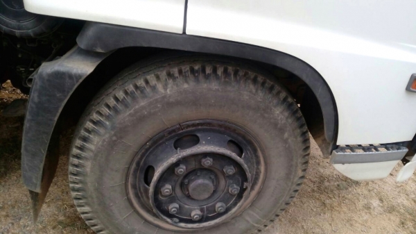 รถฮีโน่ 6 ล้อดั้ม FG8J 220 แรงม้า. ปี 55.  ( รถวิ่ง 73,xxx กม. )    สนใจติดต่อ  081 - 6079515