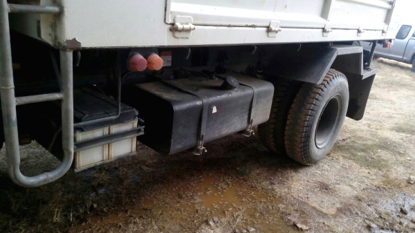 รถฮีโน่ 6 ล้อดั้ม FG8J 220 แรงม้า. ปี 55.  ( รถวิ่ง 73,xxx กม. )    สนใจติดต่อ  081 - 6079515