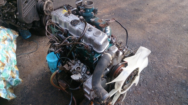 ขายเครื่องยนต์ดีเซลนิสสัน SD23