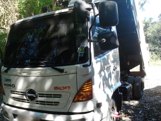 รถฮีโน่ 6 ล้อดั้ม FC9J 150 แรงม้า. ปี 55.  ( รถวิ่ง 14x,xxx กม. )      สนใจติดต่อ  081 - 6079515