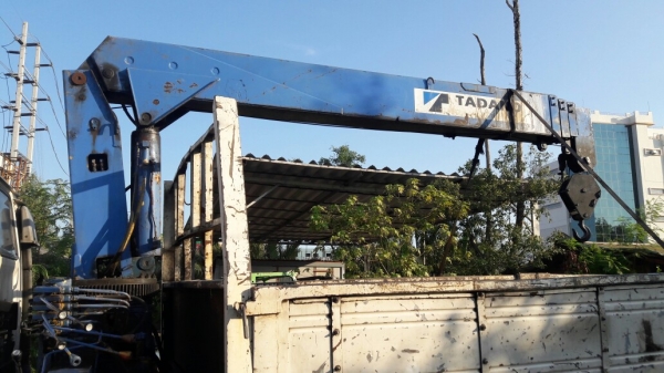 ขายรถ6ล้อติดเครน5ตันกระบะ6.5เมตร