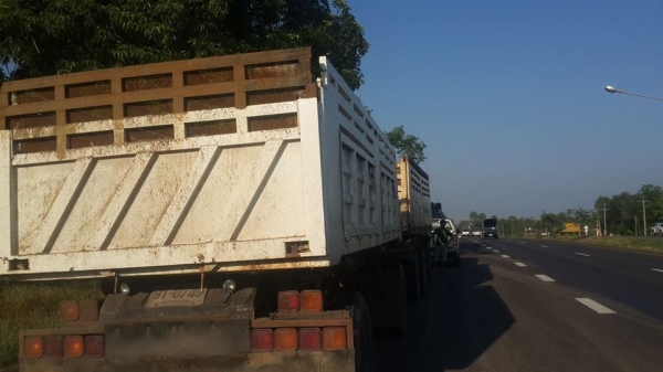 ขาย!! >>> 10ล้อดั้มพ่วงแม่ลูก Mitsubishi ไอ้หลง 320แรง <<< เอกสารเล่มทะเบียนพร้อม ราคา 780,000 บาท ขาย!! >>> 10ล้อดั้มพ่วงแม่ลูก Mitsubishi ไอ้หลง 320แรง <<< เอกสารเล่มทะเบียนพร้อม ราคา 780,000 บาท