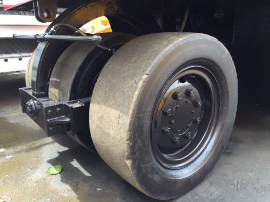 ขายด่วนรถบดล้อยาง7ล้อ DYNAPAC CP20W ตรวจเช็คพร้อมใช้ทำสี เล่มทะเบียน