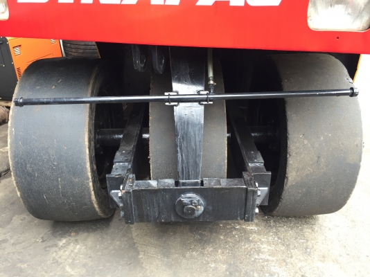 ขายด่วนรถบดล้อยาง7ล้อ DYNAPAC CP20W ตรวจเช็คพร้อมใช้ทำสี เล่มทะเบียน