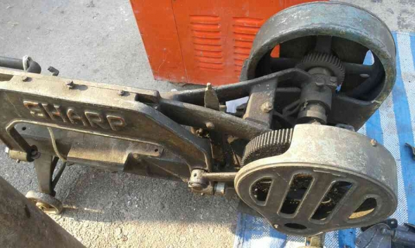 เลื่อยชัก