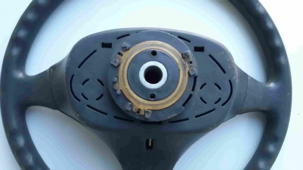 พวงมาลัย toyota 3ห่วงหรือตอง1เดิมๆ สภาพสวยๆ พวงมาลัย toyota 3ห่วงหรือตอง1เดิมๆ สภาพสวยๆ