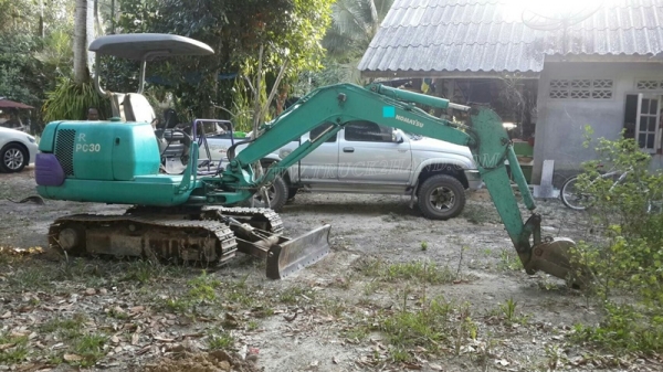 รถแมคโค KOMATSU R PC 30