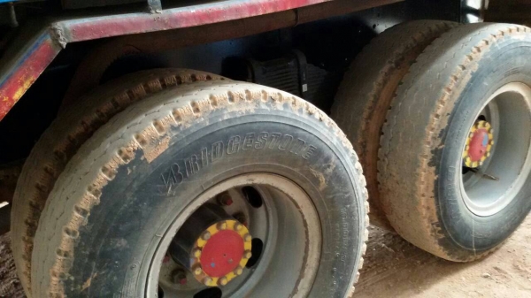 ขายรถพ่วง 22ล้อ  isuzu  แม็คโหลด  320  ปี51ราคา 1,950,000 บาท