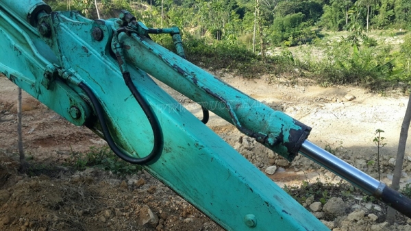 รถแมคโค