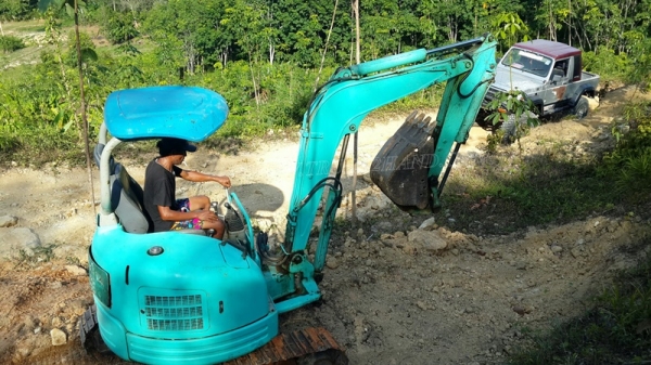 รถแมคโค