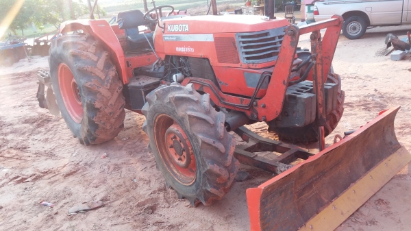 m9000พร้อมลุยงานอุปกรณ์ดันหน้า