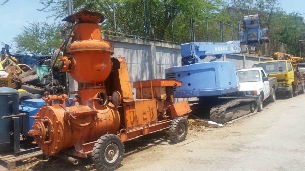 ขาย เครื่องปั้มปูน คอนกรีต ยิงปูนคอนกรีต ปูนฉาบ เครื่องสเปย์ยางมะตอย ฉีดพ่นยางมะตอย แบบเทลเลอร์พ่วงลาก