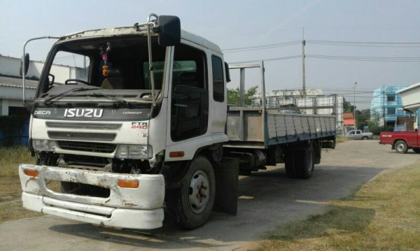 เดก้า หกล้อ