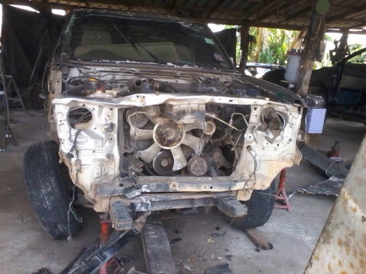 ขายซาก NISSAN FRONTIER 3.0 ZDI 4 ประตู สอบถามได้คับ 55000