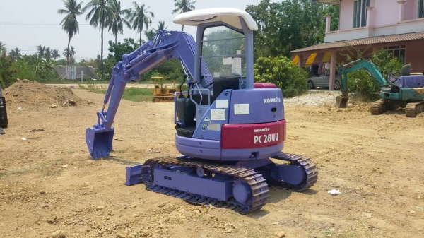 ขายรถแบ็คโฮ KOMATSU 28UU-2 คอนโทรลสั้น แทรคเหล็ก รถเก่าญี่ปุ่น ติดต่อ 089-7949488
