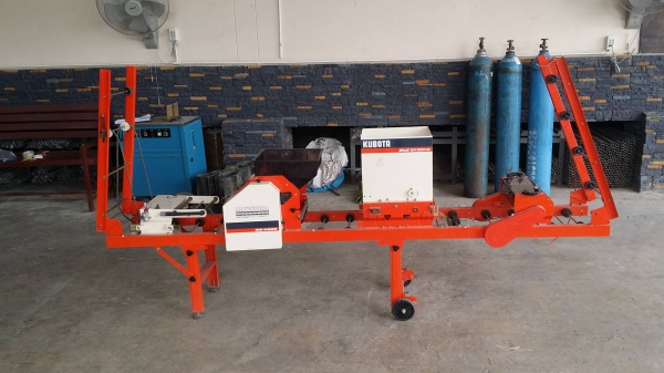 เครื่องโรยเมล็ด KUBOTA รุ่น SR150KW เก่าญี่ปุ่น  สภาพสวยพร้อมใช้งาน เหมาะสำหรับนาดำ เพาะกล้าใส่ถาดดำนาขนาดตามมาตรฐาน