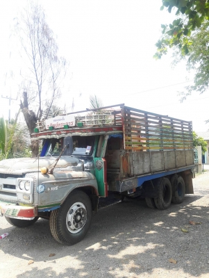 10ล้อหัวยาวอีซุแครื่อง6BF1  185แรงเพาเวอรเครื่องดีคัชซีสวยเล่มทะเบียนครบ