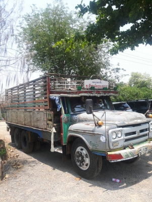 10ล้อหัวยาวอีซุแครื่อง6BF1  185แรงเพาเวอรเครื่องดีคัชซีสวยเล่มทะเบียนครบ