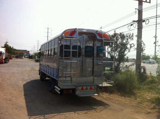 ISUZU NPR 6ล้อ ปี37 140แรงม้า ISUZU NPR 6ล้อ ปี37 140แรงม้า