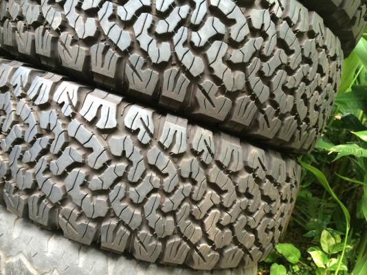 มือ2 BF Goodrich All-Terrain KO2 ขนาด 265 75 r16 กริ๊บๆ