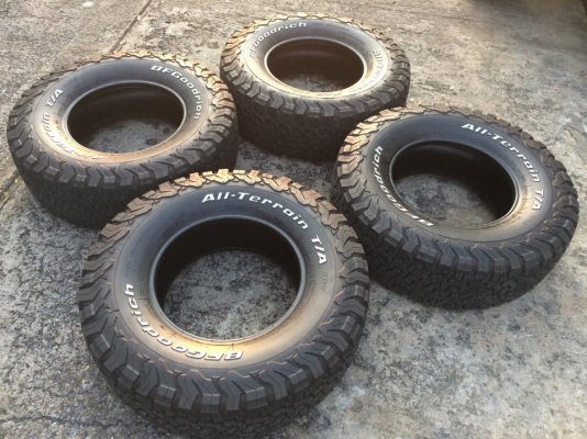 มือ2 BF Goodrich All-Terrain KO2 ขนาด 265 75 r16 กริ๊บๆ