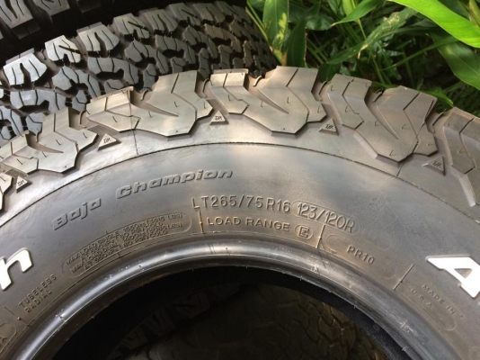 มือ2 BF Goodrich All-Terrain KO2 ขนาด 265 75 r16 กริ๊บๆ