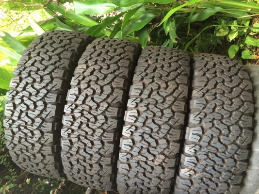 มือ2 BF Goodrich All-Terrain KO2 ขนาด 265 75 r16 กริ๊บๆ