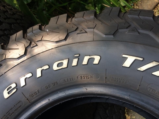 มือ2 BF Goodrich All-Terrain KO2 ขนาด 265 75 r16 กริ๊บๆ