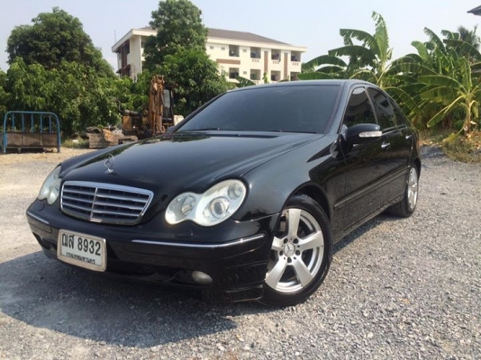 ขาย benz C180 Kom ฝาดำ สีดำ ปี2003 เดิมๆ ภายในสวย