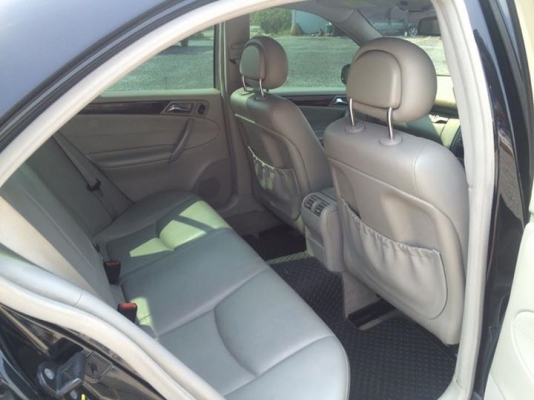 ขาย benz C180 Kom ฝาดำ สีดำ ปี2003 เดิมๆ ภายในสวย