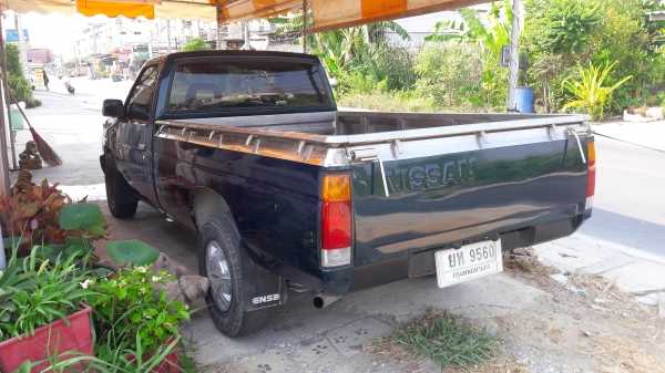 ขายกะบะสวย NISSAN BIG M ดีเซลฝาแดง กะบะสแตนเลสอย่างดี ขายกะบะสวย NISSAN BIG M ดีเซลฝาแดง กะบะสแตนเลสอย่างดี