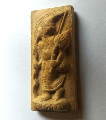 เจ้าปู่ฤาษีพัดโบก ขี่เมฆหลังปั้มสิริมงคล เนื้อผงพุทธคุณ เน้นเมตตา มหานิยม ใครมีพกติดตัวค้าขายดีสุดๆ