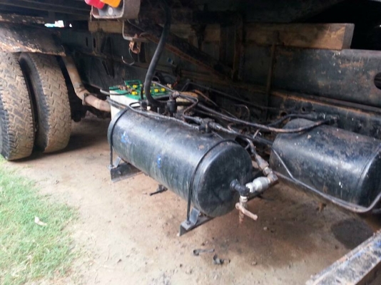 ขายดั้ม2เพลา เครื่อง195 โลฮาย10สปีด MA เอกสารพร้อมโอน สนใจโทร 090-8588220คุณนะ 093-3258446คุณบิว หรือเข้าดูสินค้าอื่นๆได้ที่ www.narong2truck.com หรือ www.truck.in.th/498 หรือเพจFacebook ณรงค์ ซื้อขายรถมือสอง (เว็บไซต์ส่วนตัว) หรือFacebook คุณนะ รถบรรทุก