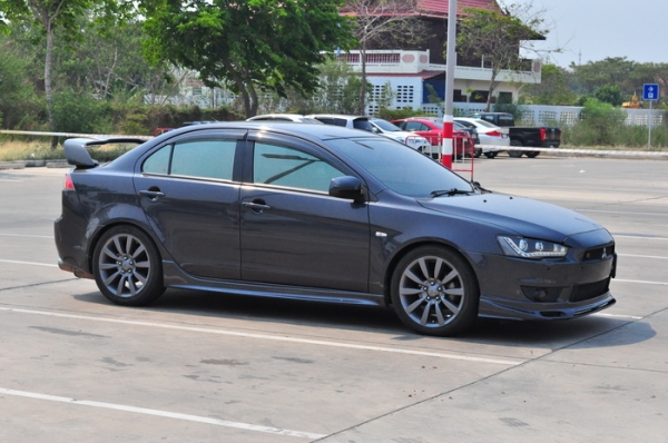 MITSUBISHI LANCER EX GLS 2009