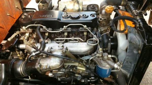 NKR  110 แรง  ปี 39  รถห้างแท้     ราคา  298,000  บาท