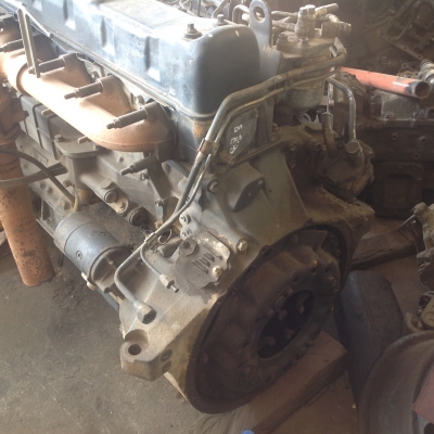 ขายเครื่อง HINO 6sd1. 210.  แรง.   85000. บาทพร้อมเลข