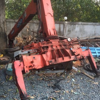 ขายเครนยูนิค 3 ตันสภาพเดิมๆ พร้อมใช้งานได้เลยครับ