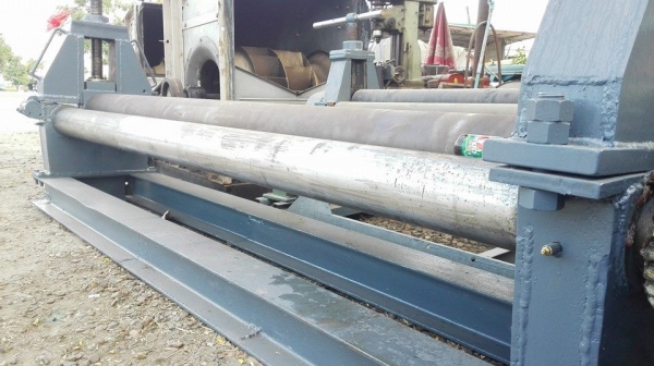 Sell> เครื่องม้วนเหล็กแผ่นยาว 8 ฟุต 250 cm. เพลาตัน ลูกกลิ้งโต 7" ม้วนหนา 9 mm. หัวเพลาม้วนแป๊ปได้ ระบบไฟ