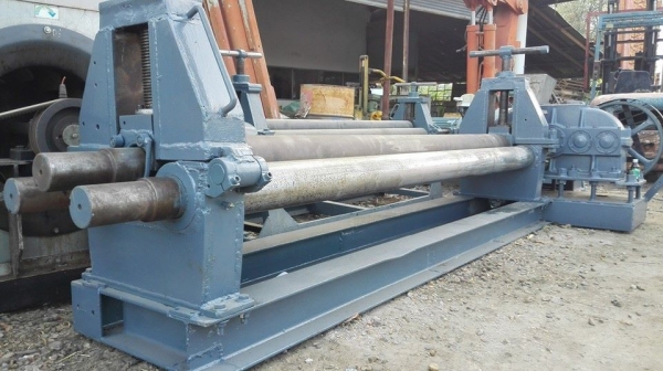 Sell> เครื่องม้วนเหล็กแผ่นยาว 8 ฟุต 250 cm. เพลาตัน ลูกกลิ้งโต 7" ม้วนหนา 9 mm. หัวเพลาม้วนแป๊ปได้ ระบบไฟ