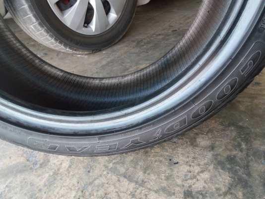 225/45R18 Goodyear EfficientGrip RunOnFlat made in Germany มี 1 เส้น tel.081-4273941 ไอดีไลน์ 0814273941 225/45R18 Goodyear EfficientGrip RunOnFlat made in Germany มี 1 เส้น tel.081-4273941 ไอดีไลน์ 0814273941